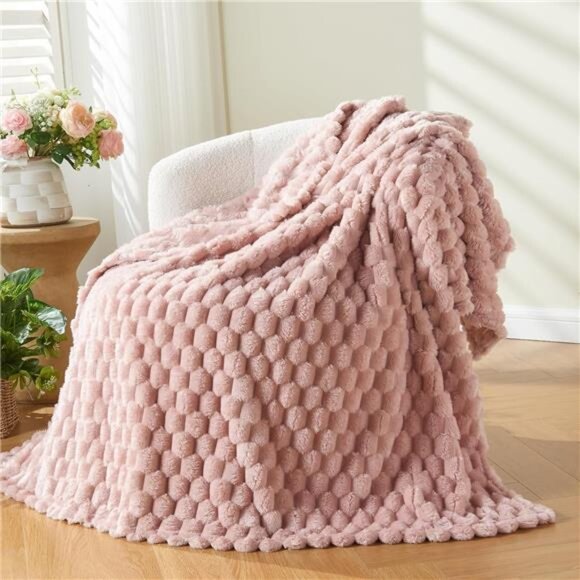 Super Soft Throw Blanket Pink Premium Silky Flannel Fleece 3D Clouds 50"x60" - Picture 1 of 6